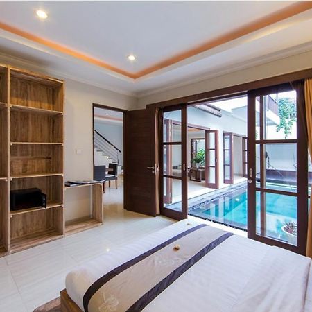 White Lotus Villas Seminyak Exterior foto