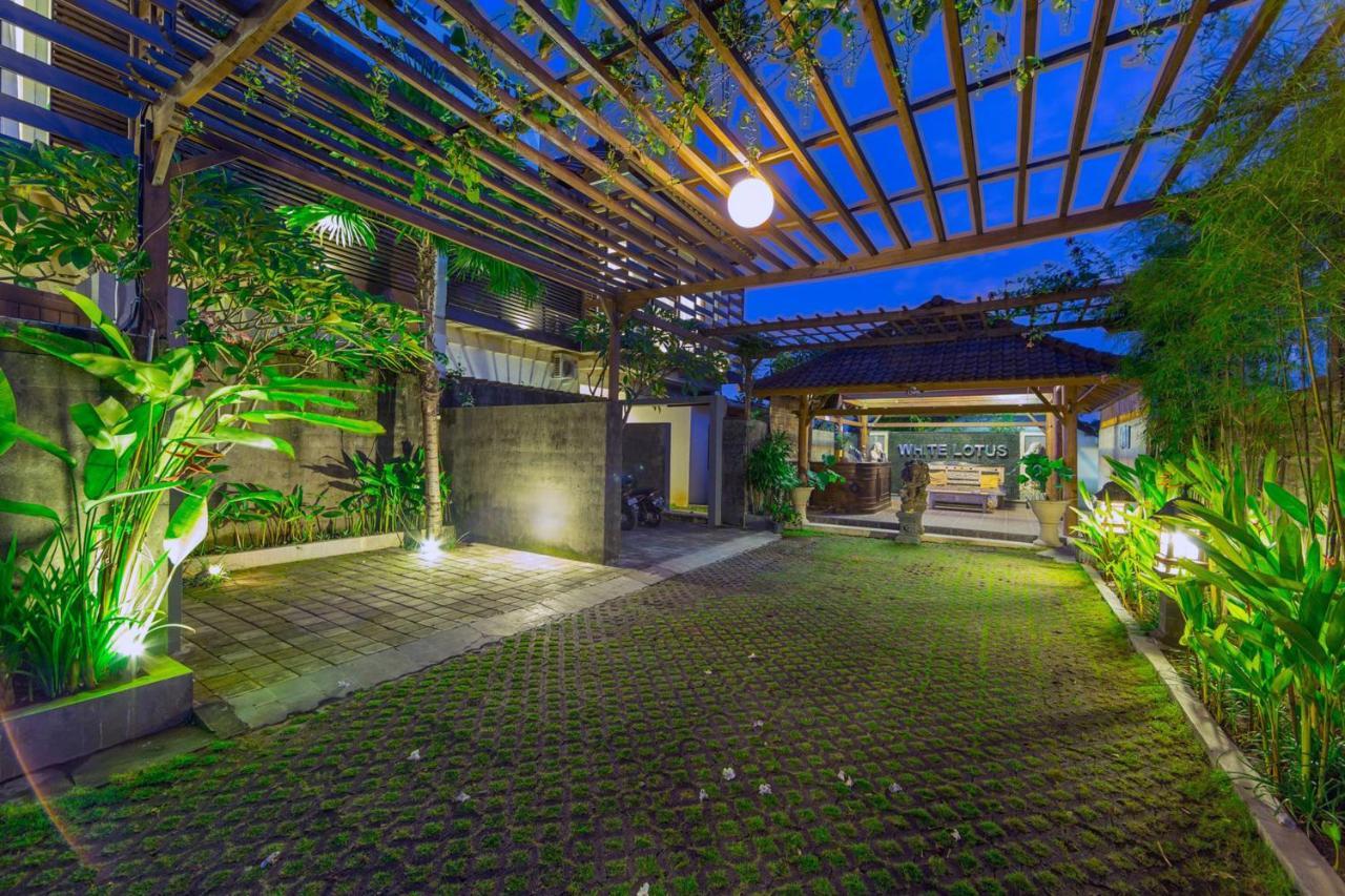 White Lotus Villas Seminyak Exterior foto